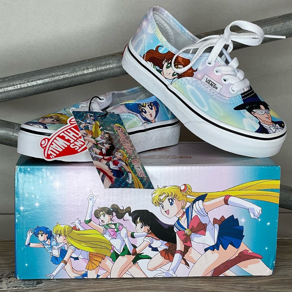 NIB Vans X Pretty Guardian Sailor Moon Authentic Shoes - Picture 8 of 8